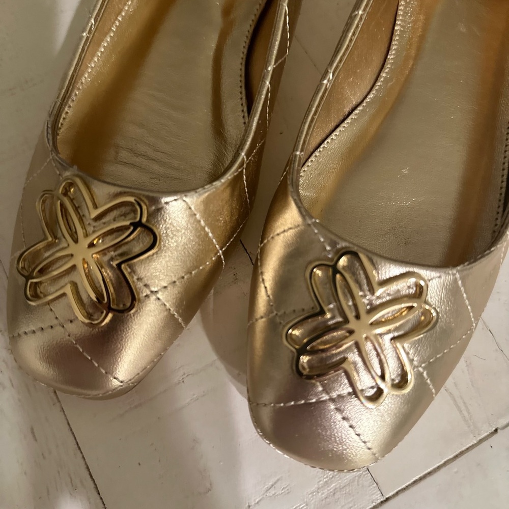 Lilly Pulitzer Gold Quilted Flats - Picture 4 of 7